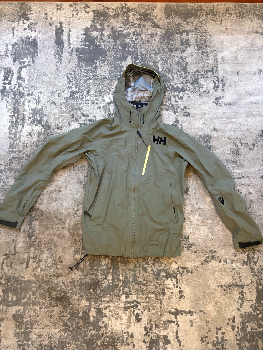 Helly Hansen Women’s Green Hooded Waterproof Jacket